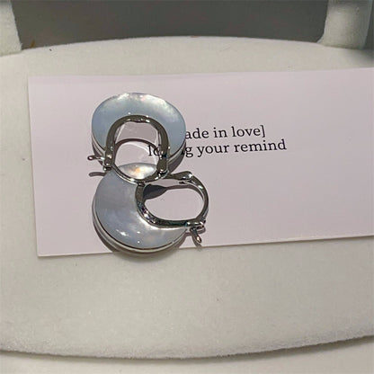 Natural Double-sided White Personalized Fashionable Commuting Earrings