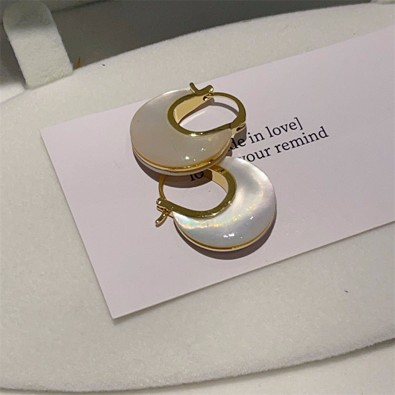 Natural Double-sided White Personalized Fashionable Commuting Earrings