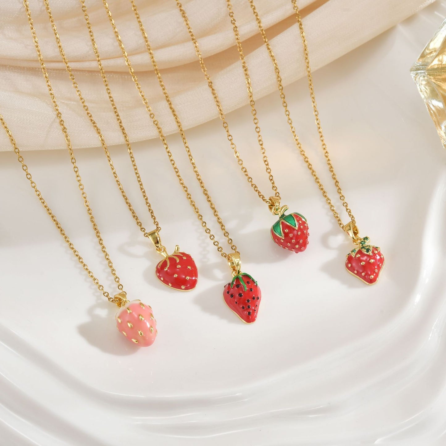 Women's Fashion Trendy Strawberry Cute Necklace