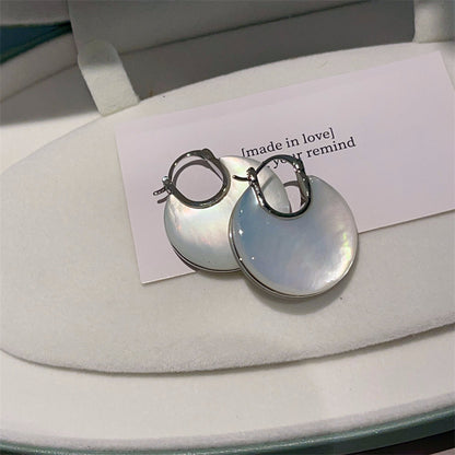 Natural Double-sided White Personalized Fashionable Commuting Earrings