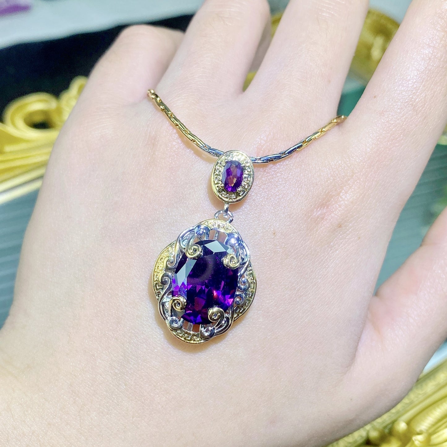 Double Color Gold Amethyst Carved Gold Craft Purple Diamond Suit